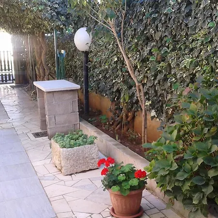 Grosse In Mit Eigener Terrasse Apartment Medulin
