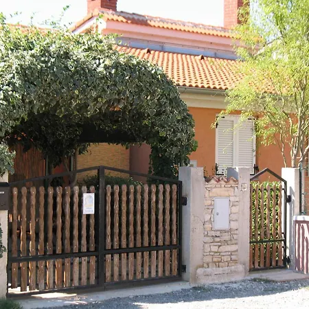 Apartment Grosse In Mit Eigener Terrasse